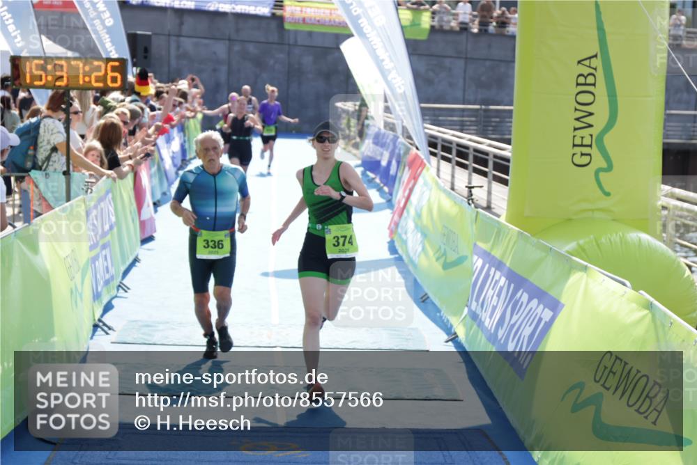 10.08.2025 - GEWOBA Citytriathlon Bremen H.Heesch http://msf.ph/oto/8557566 10.08.2025 15:37:30 Ziel 336, 374, 473 meine-sportfotos.de