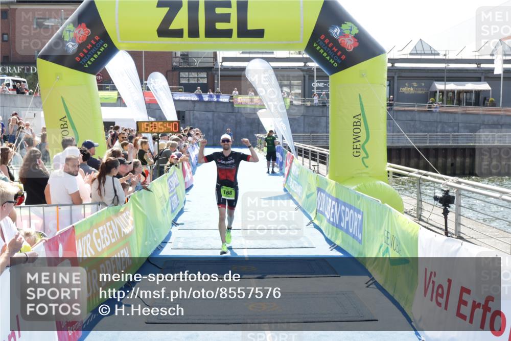 10.08.2025 - GEWOBA Citytriathlon Bremen H.Heesch http://msf.ph/oto/8557576 10.08.2025 15:05:44 Ziel 25, 168 meine-sportfotos.de
