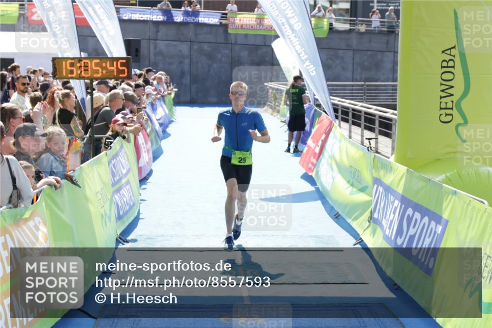 10.08.2025 - GEWOBA Citytriathlon Bremen H.Heesch http://msf.ph/oto/8557593 10.08.2025 15:05:49 Ziel 25, 168 meine-sportfotos.de