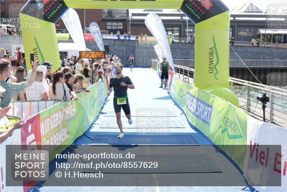 10.08.2025 - GEWOBA Citytriathlon Bremen H.Heesch http://msf.ph/oto/8557629 10.08.2025 15:06:49 Ziel 107 meine-sportfotos.de