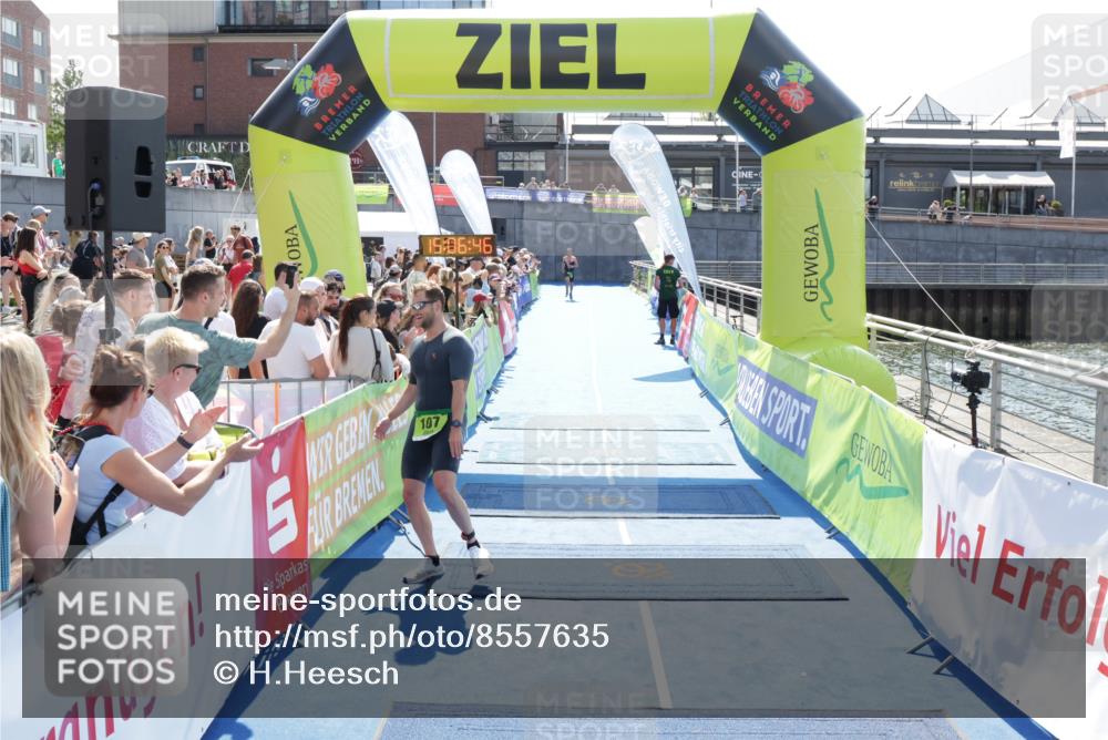 10.08.2025 - GEWOBA Citytriathlon Bremen H.Heesch http://msf.ph/oto/8557635 10.08.2025 15:06:50 Ziel 107 meine-sportfotos.de