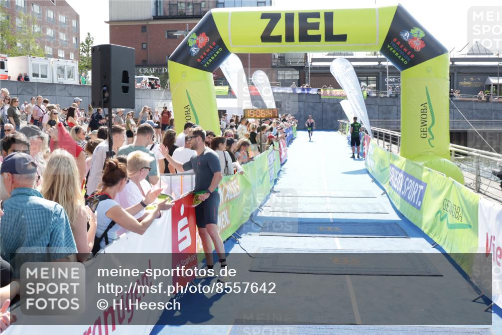 10.08.2025 - GEWOBA Citytriathlon Bremen H.Heesch http://msf.ph/oto/8557642 10.08.2025 15:06:51 Ziel 107 meine-sportfotos.de