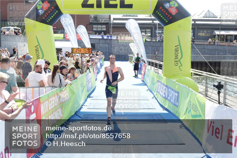 10.08.2025 - GEWOBA Citytriathlon Bremen H.Heesch http://msf.ph/oto/8557658 10.08.2025 15:06:57 Ziel 175 meine-sportfotos.de