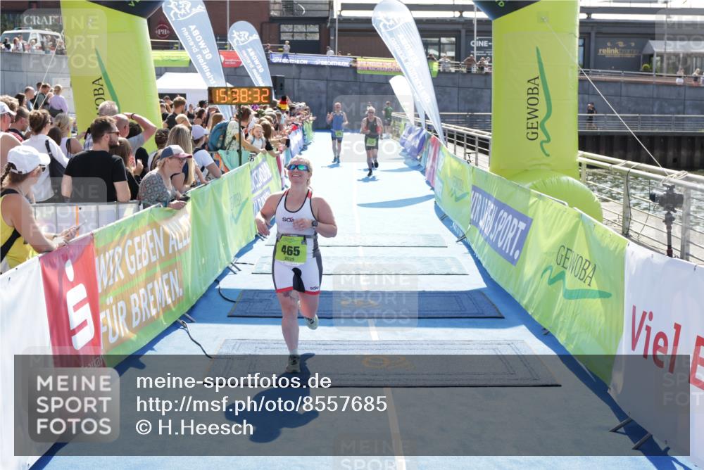10.08.2025 - GEWOBA Citytriathlon Bremen H.Heesch http://msf.ph/oto/8557685 10.08.2025 15:38:36 Ziel 332, 379, 465 meine-sportfotos.de