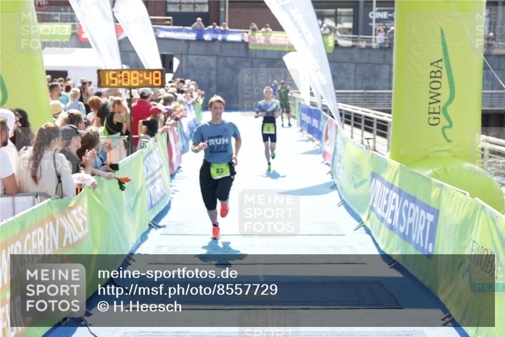 10.08.2025 - GEWOBA Citytriathlon Bremen H.Heesch http://msf.ph/oto/8557729 10.08.2025 15:08:51 Ziel 2, 82 meine-sportfotos.de