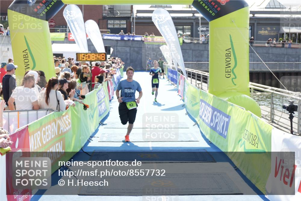 10.08.2025 - GEWOBA Citytriathlon Bremen H.Heesch http://msf.ph/oto/8557732 10.08.2025 15:08:52 Ziel 2, 82 meine-sportfotos.de