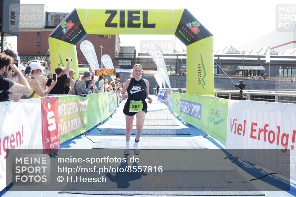 10.08.2025 - GEWOBA Citytriathlon Bremen H.Heesch http://msf.ph/oto/8557816 10.08.2025 15:40:34 Ziel 361, 511 meine-sportfotos.de