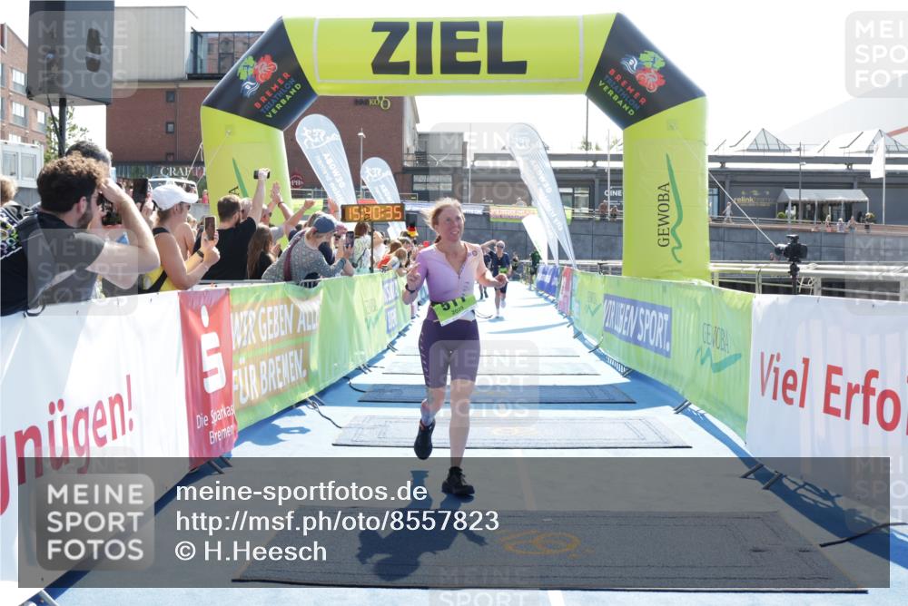 10.08.2025 - GEWOBA Citytriathlon Bremen H.Heesch http://msf.ph/oto/8557823 10.08.2025 15:40:39 Ziel 316, 361, 511 meine-sportfotos.de