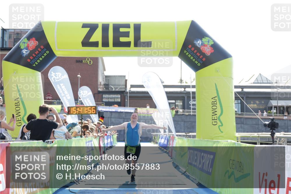 10.08.2025 - GEWOBA Citytriathlon Bremen H.Heesch http://msf.ph/oto/8557883 10.08.2025 15:42:00 Ziel 99 meine-sportfotos.de