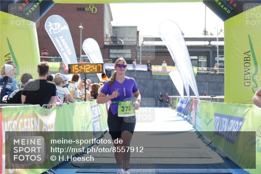 10.08.2025 - GEWOBA Citytriathlon Bremen H.Heesch http://msf.ph/oto/8557912 10.08.2025 15:42:51 Ziel 378, 433, 518 meine-sportfotos.de