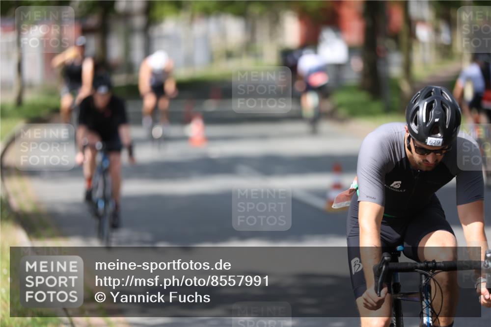 10.08.2025 - GEWOBA Citytriathlon Bremen Yannick Fuchs http://msf.ph/oto/8557991 10.08.2025 12:28:34 Radfahren 612, 622, 625, 629, 732, 812, 816, 828, 941, 980, 981 meine-sportfotos.de