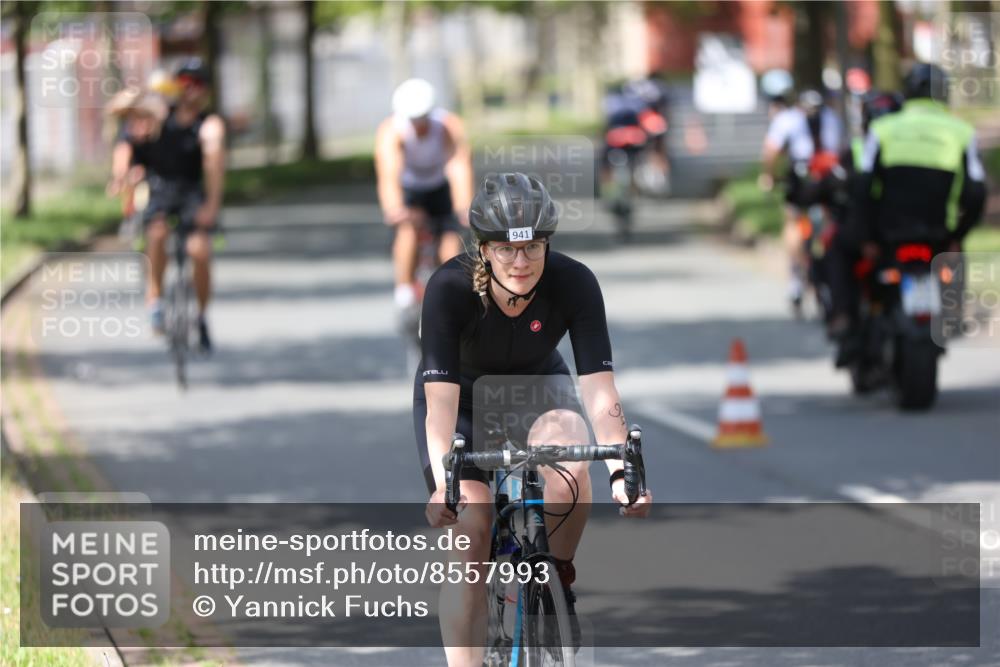 10.08.2025 - GEWOBA Citytriathlon Bremen Yannick Fuchs http://msf.ph/oto/8557993 10.08.2025 12:28:35 Radfahren 612, 622, 625, 629, 732, 812, 816, 828, 941, 980, 981 meine-sportfotos.de