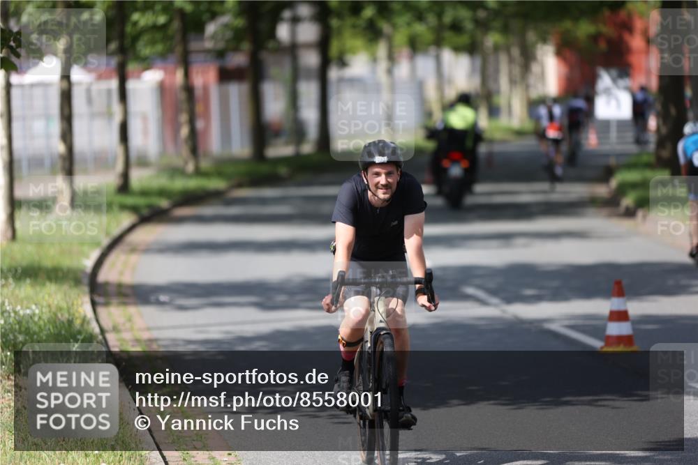 10.08.2025 - GEWOBA Citytriathlon Bremen Yannick Fuchs http://msf.ph/oto/8558001 10.08.2025 12:28:38 Radfahren 612, 622, 625, 629, 732, 812, 816, 828, 941, 980, 981 meine-sportfotos.de