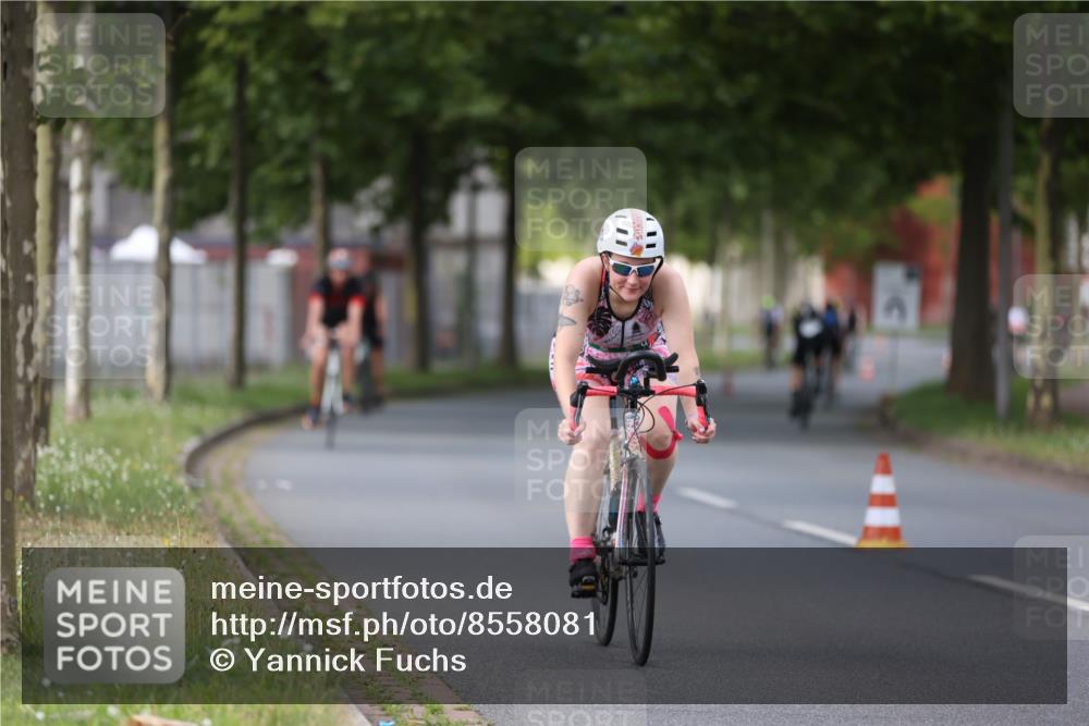 10.08.2025 - GEWOBA Citytriathlon Bremen Yannick Fuchs http://msf.ph/oto/8558081 10.08.2025 12:29:52 Radfahren 640, 675, 688, 699, 751, 769, 875, 922, 942, 960 meine-sportfotos.de