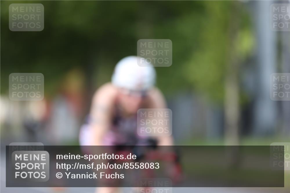 10.08.2025 - GEWOBA Citytriathlon Bremen Yannick Fuchs http://msf.ph/oto/8558083 10.08.2025 12:29:53 Radfahren 640, 675, 688, 699, 717, 751, 769, 875, 942, 960 meine-sportfotos.de