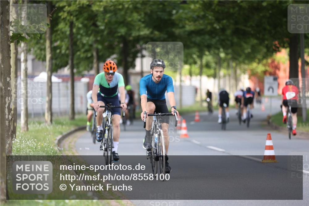10.08.2025 - GEWOBA Citytriathlon Bremen Yannick Fuchs http://msf.ph/oto/8558100 10.08.2025 12:30:00 Radfahren 640, 675, 688, 699, 717, 760, 769, 875, 884, 942, 960 meine-sportfotos.de