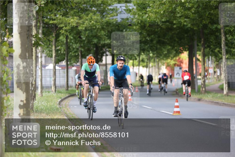10.08.2025 - GEWOBA Citytriathlon Bremen Yannick Fuchs http://msf.ph/oto/8558101 10.08.2025 12:30:00 Radfahren 640, 675, 688, 699, 717, 760, 769, 875, 884, 942, 960 meine-sportfotos.de