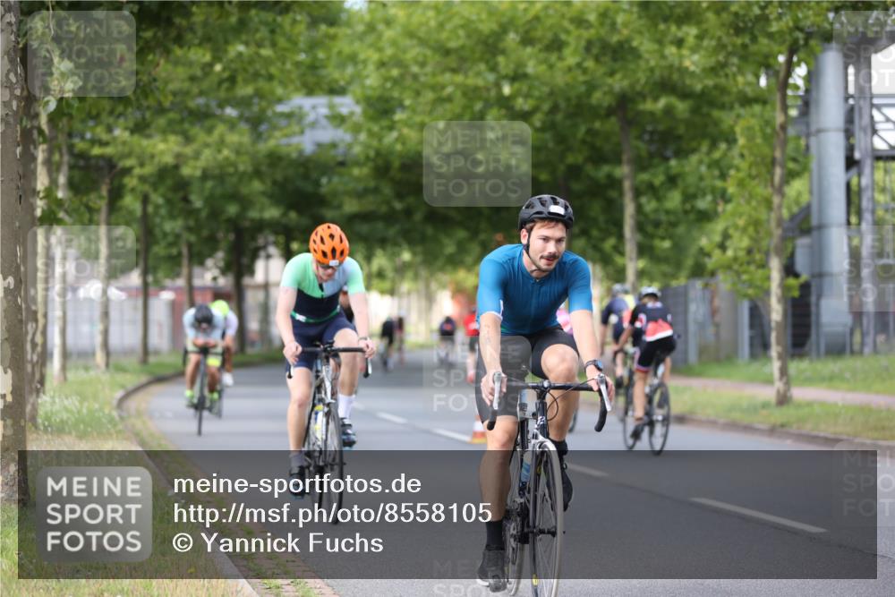 10.08.2025 - GEWOBA Citytriathlon Bremen Yannick Fuchs http://msf.ph/oto/8558105 10.08.2025 12:30:01 Radfahren 640, 675, 688, 699, 717, 760, 769, 875, 884, 942, 960 meine-sportfotos.de