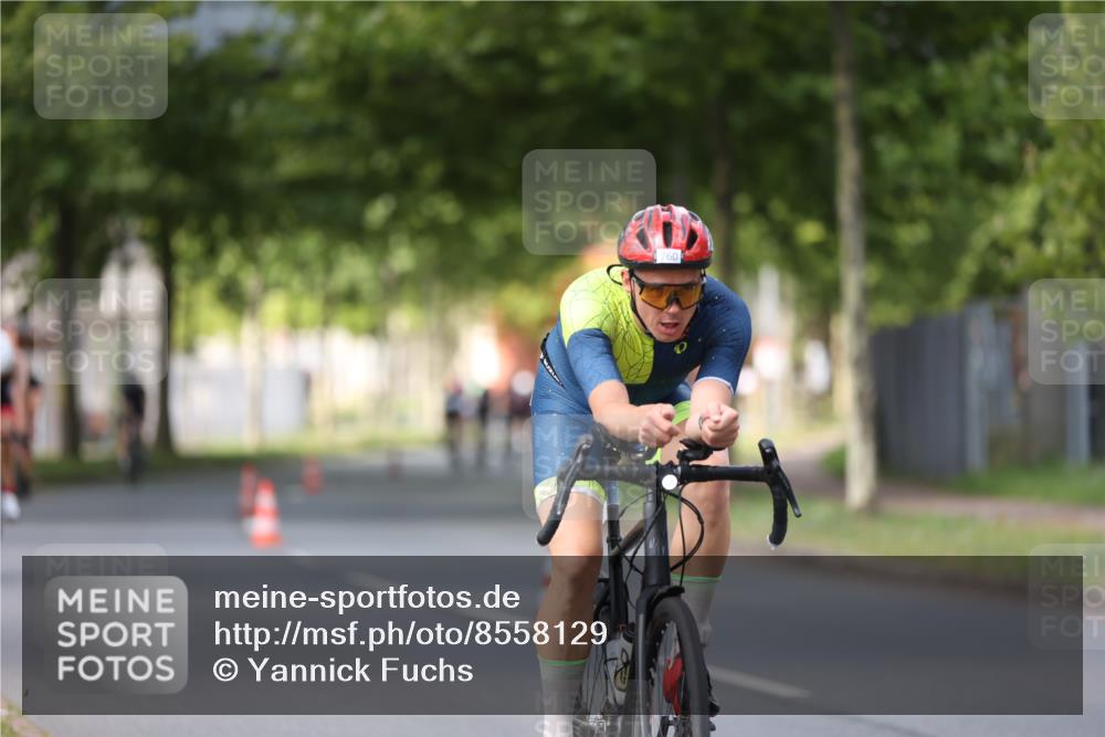 10.08.2025 - GEWOBA Citytriathlon Bremen Yannick Fuchs http://msf.ph/oto/8558129 10.08.2025 12:30:08 Radfahren 640, 675, 717, 722, 760, 769, 875, 884, 935, 943, 960, 1013 meine-sportfotos.de