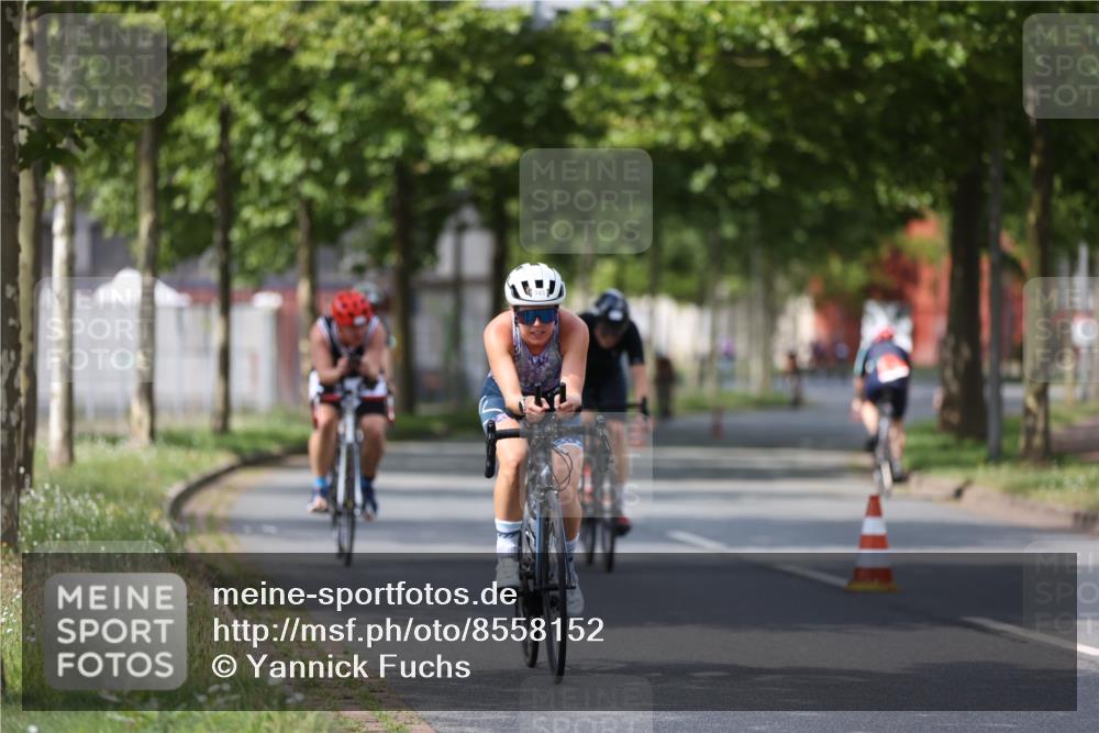 10.08.2025 - GEWOBA Citytriathlon Bremen Yannick Fuchs http://msf.ph/oto/8558152 10.08.2025 12:30:19 Radfahren 722, 733, 745, 760, 767, 823, 884, 932, 935, 943, 1013 meine-sportfotos.de