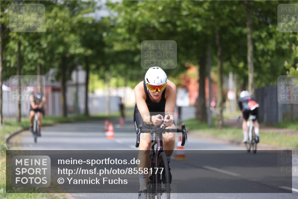10.08.2025 - GEWOBA Citytriathlon Bremen Yannick Fuchs http://msf.ph/oto/8558177 10.08.2025 12:30:27 Radfahren 722, 733, 745, 767, 823, 924, 932, 935, 943, 1011, 1013 meine-sportfotos.de
