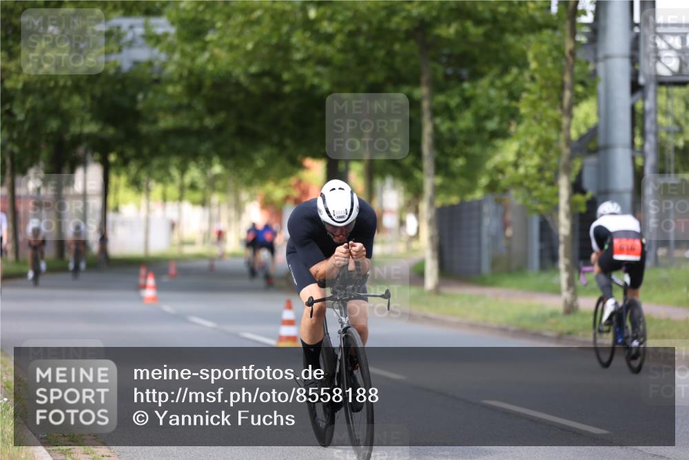 10.08.2025 - GEWOBA Citytriathlon Bremen Yannick Fuchs http://msf.ph/oto/8558188 10.08.2025 12:30:35 Radfahren 733, 745, 767, 823, 924, 932, 937, 1011, 1022, 1026 meine-sportfotos.de