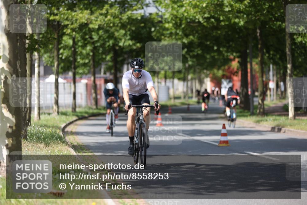 10.08.2025 - GEWOBA Citytriathlon Bremen Yannick Fuchs http://msf.ph/oto/8558253 10.08.2025 12:31:20 Radfahren 575, 616, 621, 630, 692, 753, 801, 863, 894, 905 meine-sportfotos.de