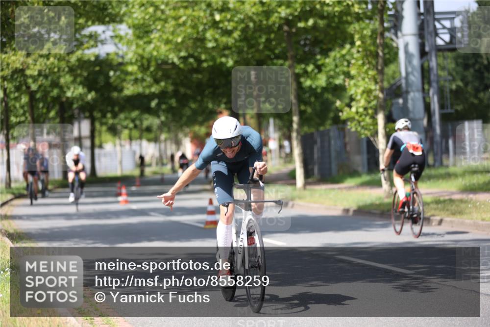 10.08.2025 - GEWOBA Citytriathlon Bremen Yannick Fuchs http://msf.ph/oto/8558259 10.08.2025 12:31:22 Radfahren 575, 616, 621, 630, 649, 753, 801, 863, 894, 905 meine-sportfotos.de
