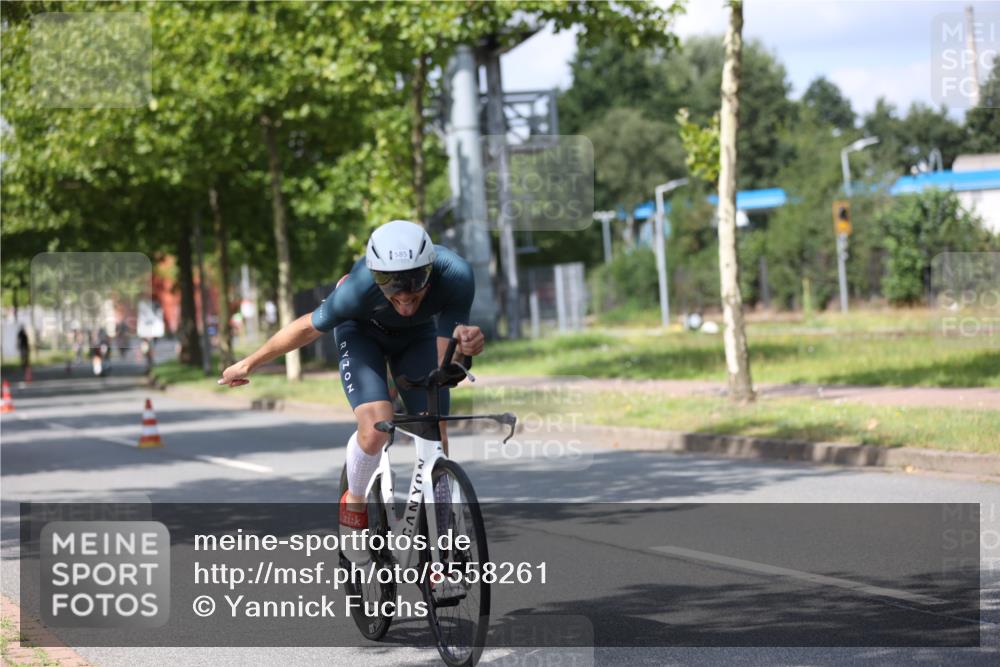 10.08.2025 - GEWOBA Citytriathlon Bremen Yannick Fuchs http://msf.ph/oto/8558261 10.08.2025 12:31:23 Radfahren 564, 575, 616, 621, 630, 649, 753, 788, 793, 801, 863, 894, 905 meine-sportfotos.de