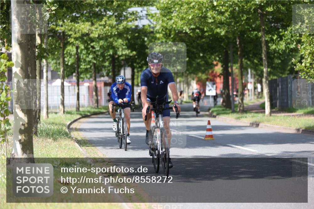 10.08.2025 - GEWOBA Citytriathlon Bremen Yannick Fuchs http://msf.ph/oto/8558272 10.08.2025 12:31:26 Radfahren 564, 575, 616, 630, 649, 753, 788, 793, 863, 894, 905 meine-sportfotos.de