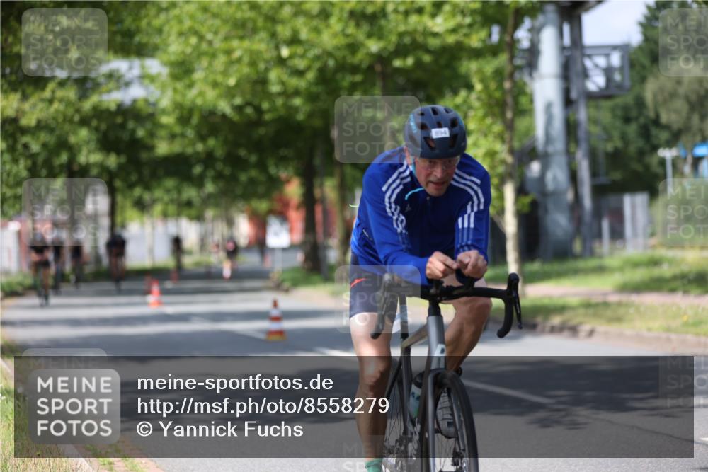 10.08.2025 - GEWOBA Citytriathlon Bremen Yannick Fuchs http://msf.ph/oto/8558279 10.08.2025 12:31:28 Radfahren 564, 575, 616, 630, 649, 655, 753, 788, 793, 863, 894, 905, 950 meine-sportfotos.de