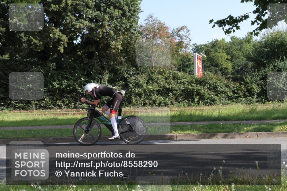10.08.2025 - GEWOBA Citytriathlon Bremen Yannick Fuchs http://msf.ph/oto/8558290 10.08.2025 10:27:34 Radfahren 351, 422, 437 meine-sportfotos.de