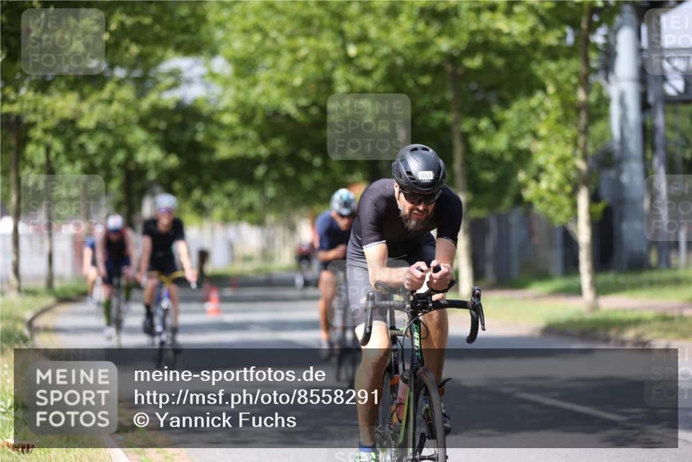 10.08.2025 - GEWOBA Citytriathlon Bremen Yannick Fuchs http://msf.ph/oto/8558291 10.08.2025 12:31:32 Radfahren 564, 575, 616, 630, 649, 654, 655, 788, 793, 863, 894, 905, 950 meine-sportfotos.de