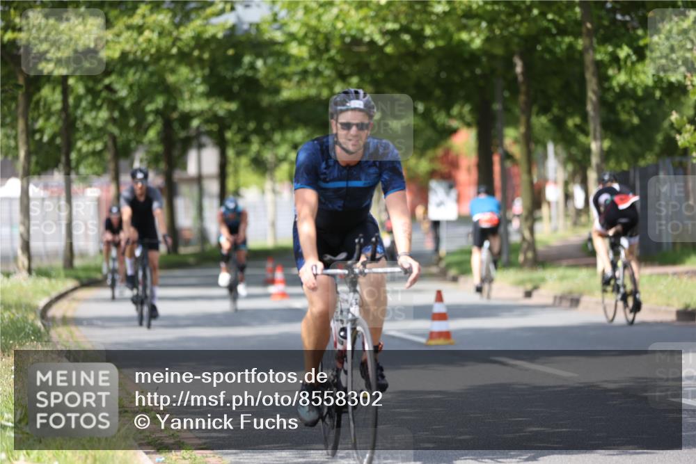 10.08.2025 - GEWOBA Citytriathlon Bremen Yannick Fuchs http://msf.ph/oto/8558302 10.08.2025 12:31:35 Radfahren 564, 616, 649, 654, 655, 666, 788, 793, 863, 894, 905, 950 meine-sportfotos.de