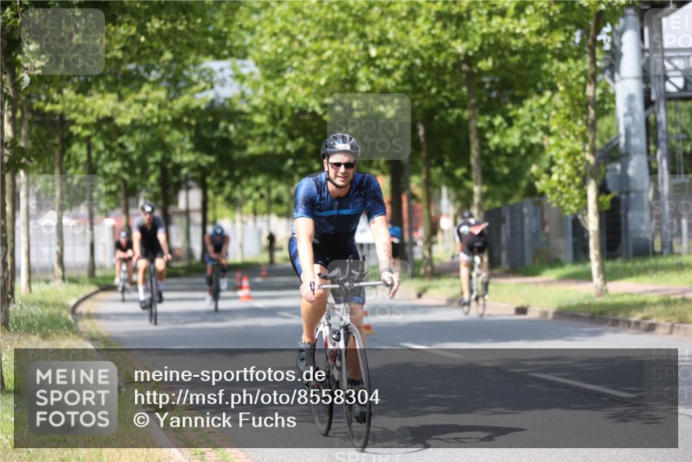 10.08.2025 - GEWOBA Citytriathlon Bremen Yannick Fuchs http://msf.ph/oto/8558304 10.08.2025 12:31:35 Radfahren 564, 616, 649, 654, 655, 666, 788, 793, 863, 894, 905, 950 meine-sportfotos.de