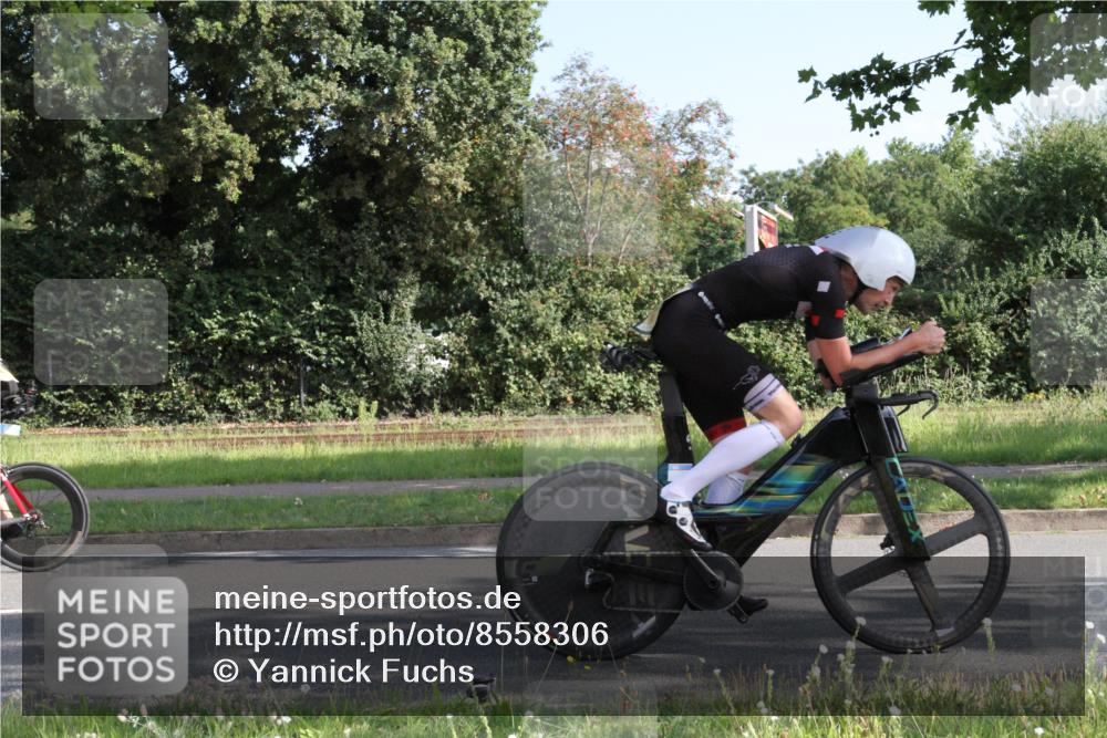 10.08.2025 - GEWOBA Citytriathlon Bremen Yannick Fuchs http://msf.ph/oto/8558306 10.08.2025 10:28:23 Radfahren 425 meine-sportfotos.de