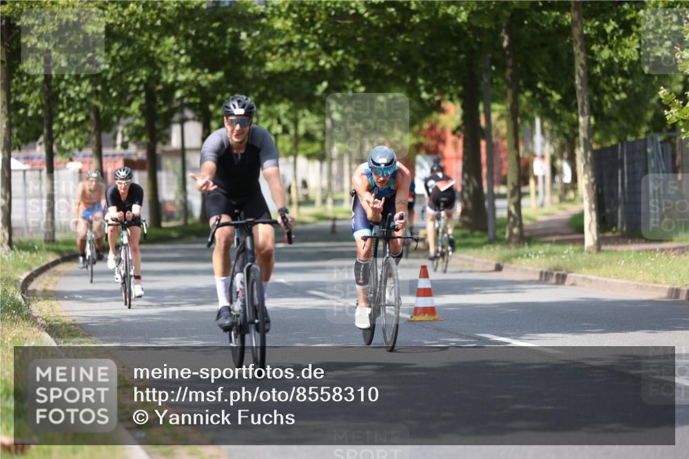 10.08.2025 - GEWOBA Citytriathlon Bremen Yannick Fuchs http://msf.ph/oto/8558310 10.08.2025 12:31:36 Radfahren 564, 616, 649, 654, 655, 666, 667, 788, 793, 863, 894, 905, 950 meine-sportfotos.de