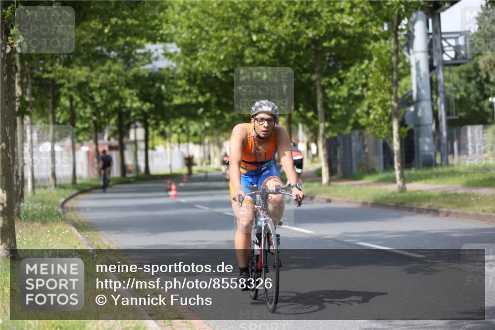 10.08.2025 - GEWOBA Citytriathlon Bremen Yannick Fuchs http://msf.ph/oto/8558326 10.08.2025 12:31:40 Radfahren 552, 564, 616, 649, 654, 655, 666, 667, 788, 793, 863, 950 meine-sportfotos.de