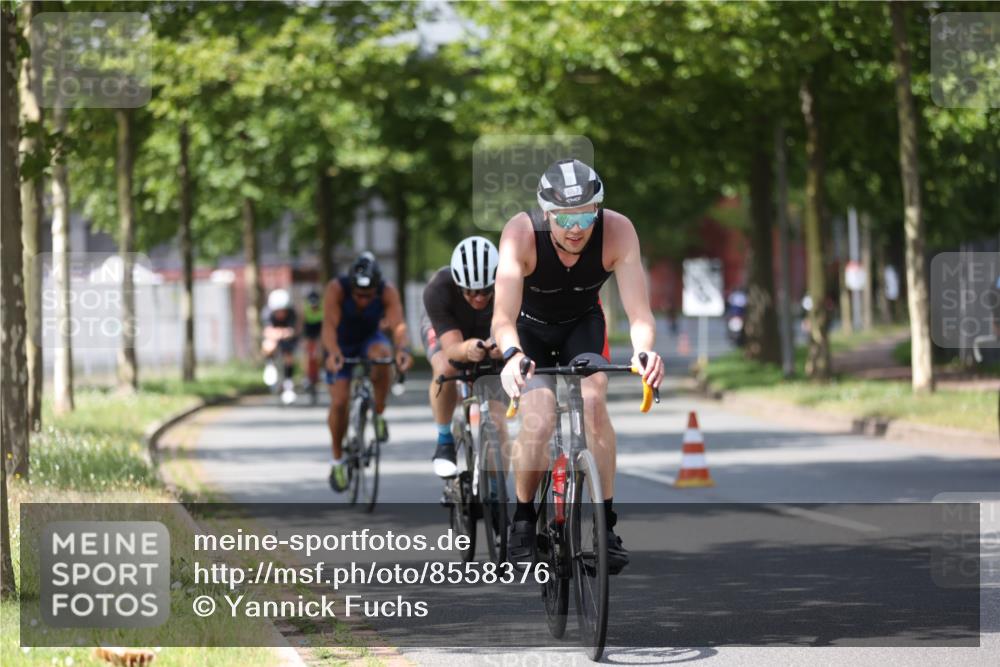 10.08.2025 - GEWOBA Citytriathlon Bremen Yannick Fuchs http://msf.ph/oto/8558376 10.08.2025 12:31:56 Radfahren 552, 615, 627, 657, 666, 667, 689, 770, 838, 839, 857, 873, 876, 888, 897 meine-sportfotos.de