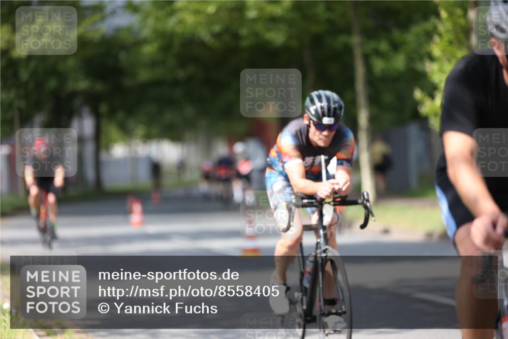 10.08.2025 - GEWOBA Citytriathlon Bremen Yannick Fuchs http://msf.ph/oto/8558405 10.08.2025 12:32:05 Radfahren 552, 615, 627, 657, 682, 689, 770, 806, 838, 839, 857, 873, 876, 888, 897 meine-sportfotos.de