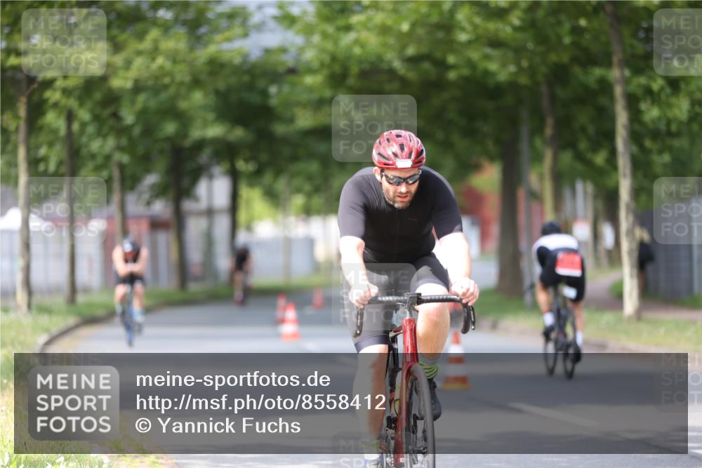 10.08.2025 - GEWOBA Citytriathlon Bremen Yannick Fuchs http://msf.ph/oto/8558412 10.08.2025 12:32:07 Radfahren 551, 615, 627, 657, 682, 689, 770, 806, 838, 839, 857, 873, 876, 888, 897 meine-sportfotos.de