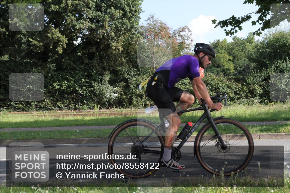 10.08.2025 - GEWOBA Citytriathlon Bremen Yannick Fuchs http://msf.ph/oto/8558422 10.08.2025 10:30:52 Radfahren 353, 376, 476 meine-sportfotos.de