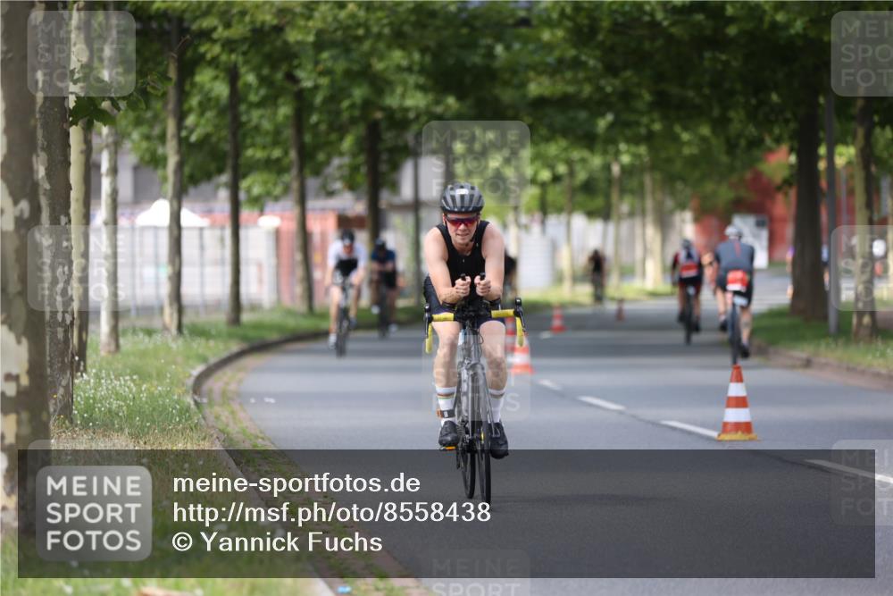 10.08.2025 - GEWOBA Citytriathlon Bremen Yannick Fuchs http://msf.ph/oto/8558438 10.08.2025 12:32:20 Radfahren 551, 641, 648, 682, 735, 776, 806, 840 meine-sportfotos.de