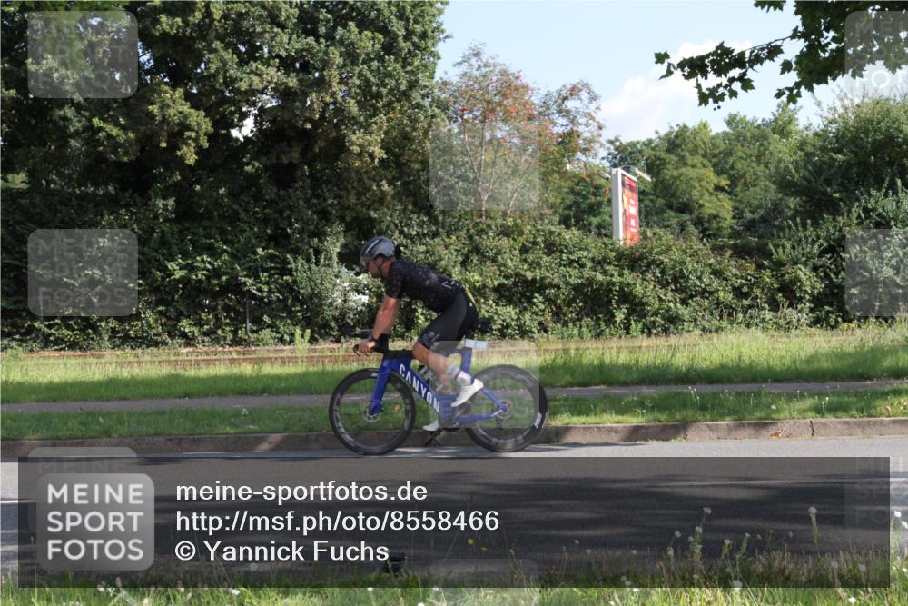 10.08.2025 - GEWOBA Citytriathlon Bremen Yannick Fuchs http://msf.ph/oto/8558466 10.08.2025 10:31:31 Radfahren 363 meine-sportfotos.de