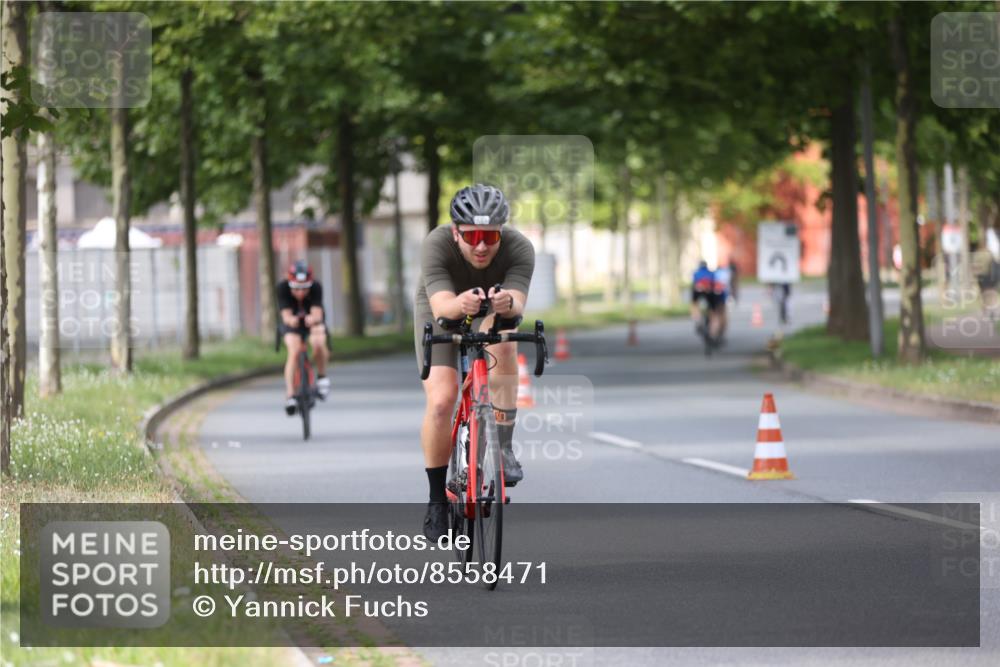 10.08.2025 - GEWOBA Citytriathlon Bremen Yannick Fuchs http://msf.ph/oto/8558471 10.08.2025 12:32:33 Radfahren 641, 643, 648, 735, 776, 840, 959, 1017 meine-sportfotos.de