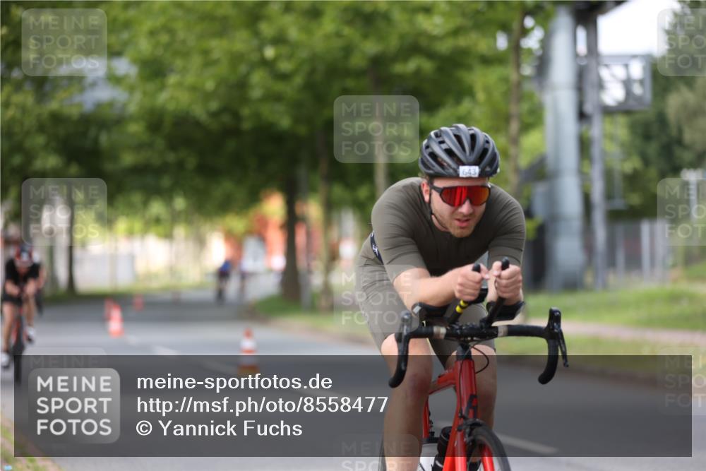 10.08.2025 - GEWOBA Citytriathlon Bremen Yannick Fuchs http://msf.ph/oto/8558477 10.08.2025 12:32:34 Radfahren 641, 643, 648, 735, 776, 840, 959, 1017 meine-sportfotos.de