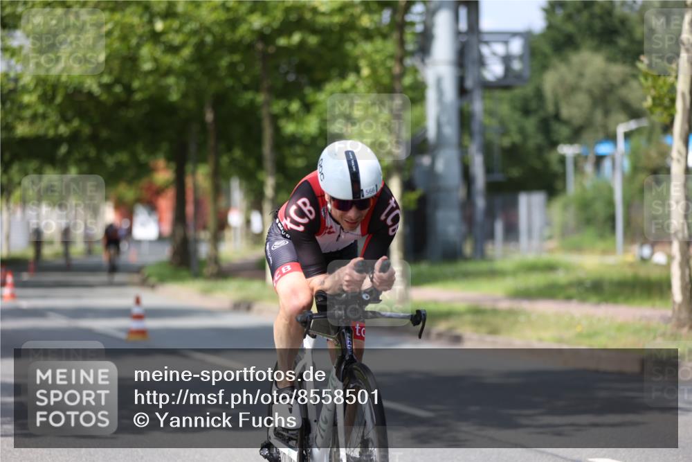 10.08.2025 - GEWOBA Citytriathlon Bremen Yannick Fuchs http://msf.ph/oto/8558501 10.08.2025 12:32:45 Radfahren 566, 604, 643, 681, 715, 852, 959, 1016, 1017 meine-sportfotos.de