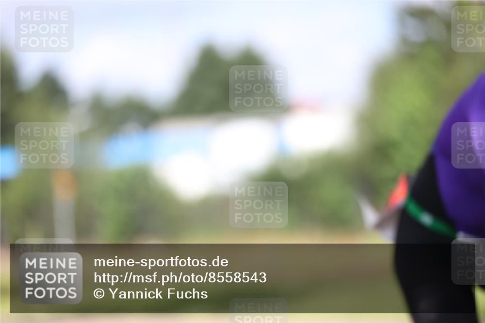 10.08.2025 - GEWOBA Citytriathlon Bremen Yannick Fuchs http://msf.ph/oto/8558543 10.08.2025 12:33:03 Radfahren 554, 604, 626, 664, 681, 708, 715, 738, 824, 1010, 1016 meine-sportfotos.de