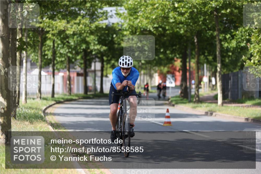 10.08.2025 - GEWOBA Citytriathlon Bremen Yannick Fuchs http://msf.ph/oto/8558585 10.08.2025 12:33:18 Radfahren 554, 708, 738, 824, 836, 859 meine-sportfotos.de