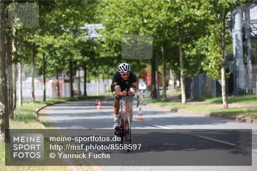 10.08.2025 - GEWOBA Citytriathlon Bremen Yannick Fuchs http://msf.ph/oto/8558597 10.08.2025 12:33:30 Radfahren 820, 836, 859 meine-sportfotos.de